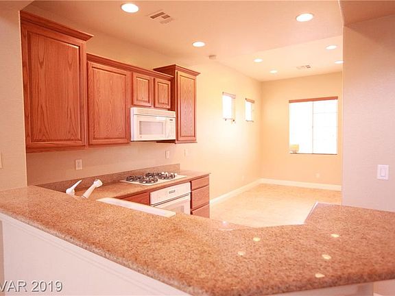 5th image of 9782 Twin Mill St #0