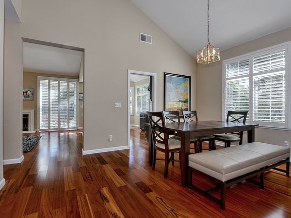 3rd image of 3107 Glen Alto Ct