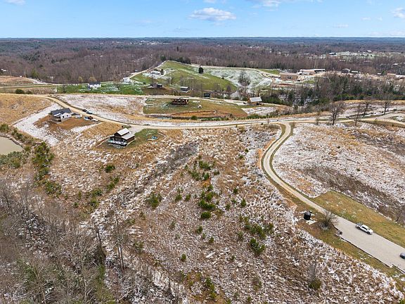 2nd image of 8 Shawnee Run