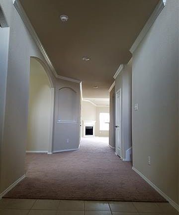5th image of 408 Plum Ct