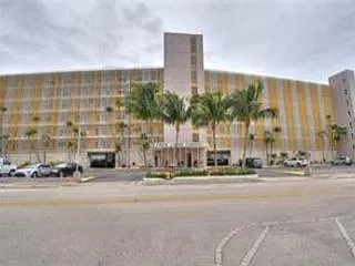 400 Golden Isles Dr #43 — Photo 17