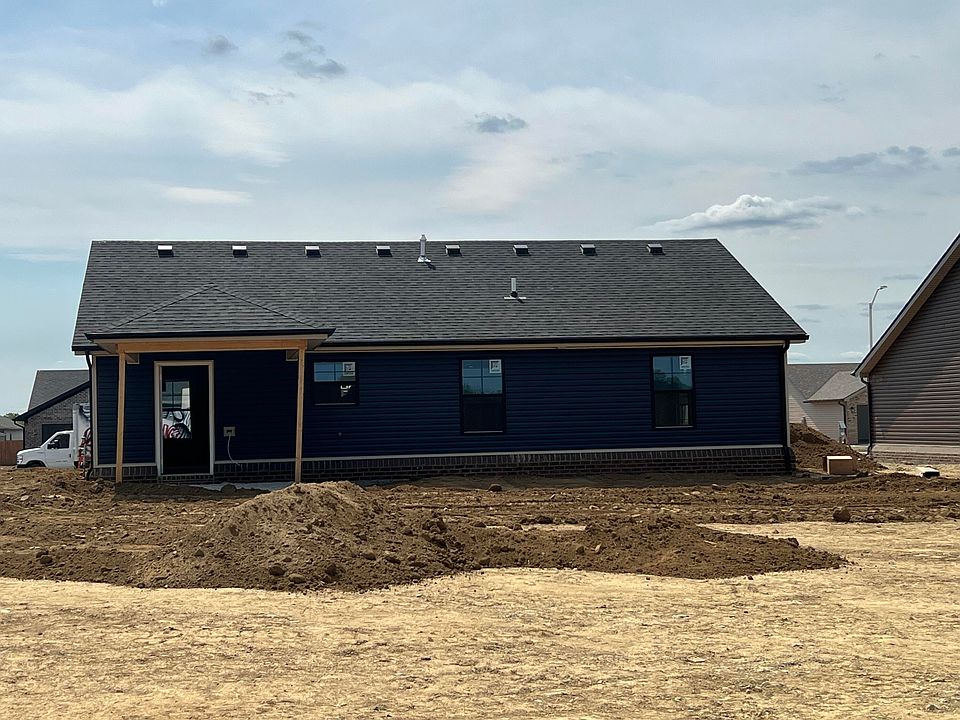 2nd image of 173 Stillwater Dr