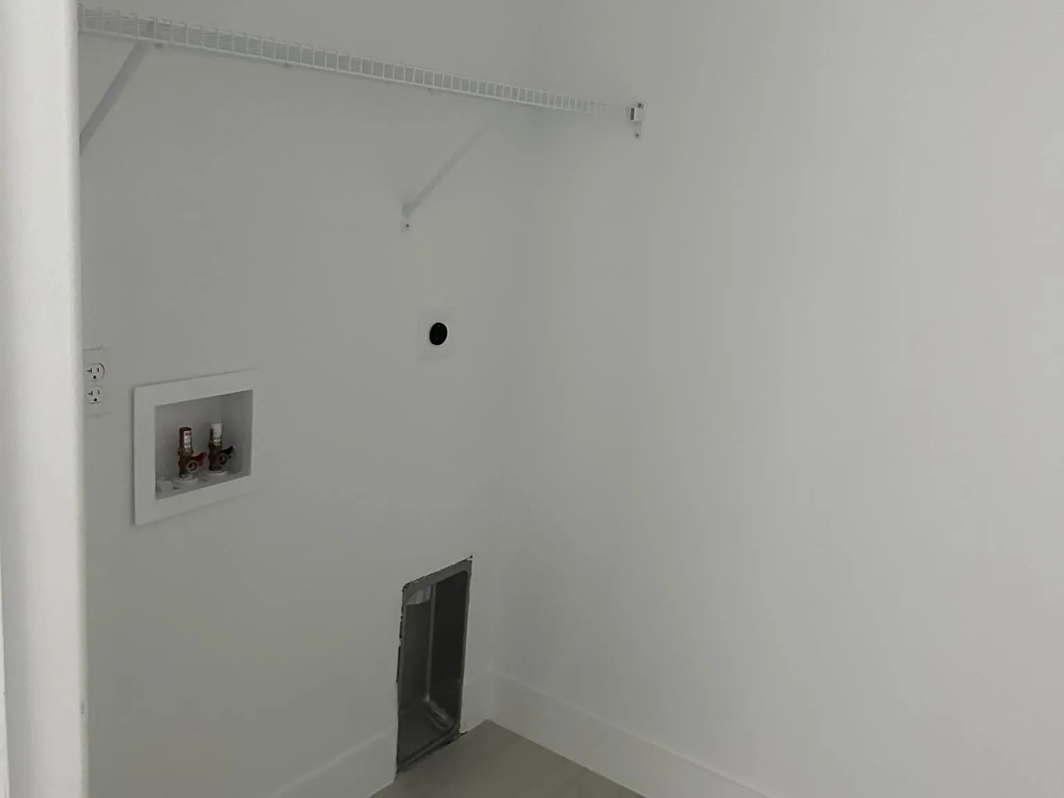 3 bed, 1250 sqft, $2,000 — Photo 3
