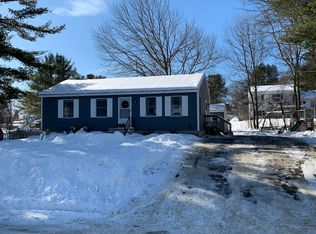 4 Primrose Ln, Gorham, ME 04038