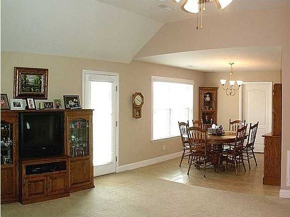 4th image of 8489 Gracie Mac Ln