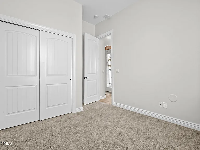13401 Carterton Ave — Photo 10
