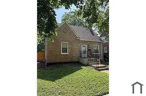 10043 S Oglesby Ave Photo 1