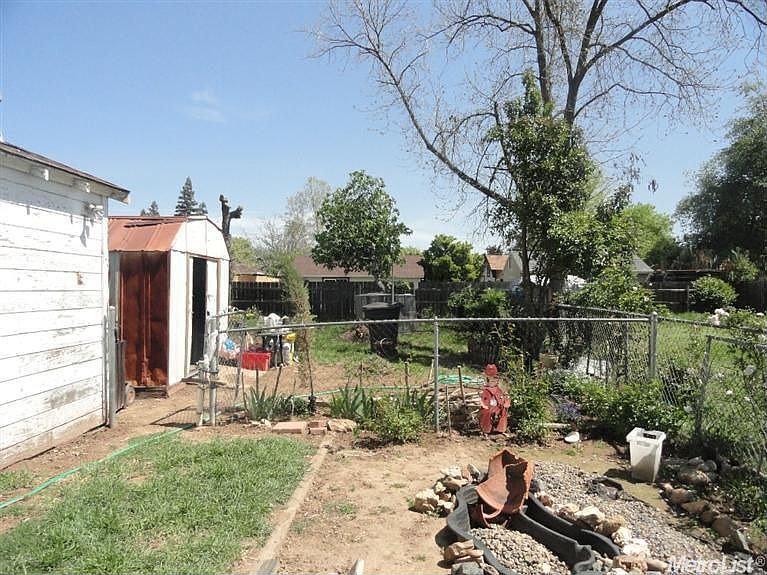 2nd image of 4709 47th St