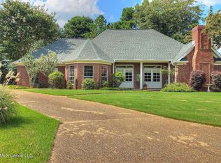 1663 Cedar Trail Cv, Hernando, MS 38632