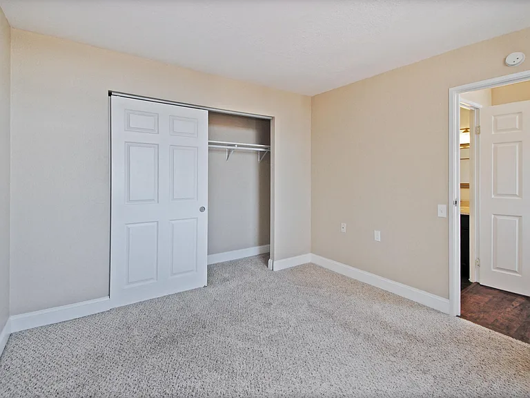 Bancroft Luxury Apartments — Photo 10