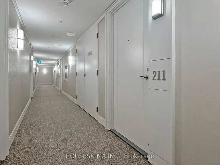3091 Dufferin St #211 — Photo 25