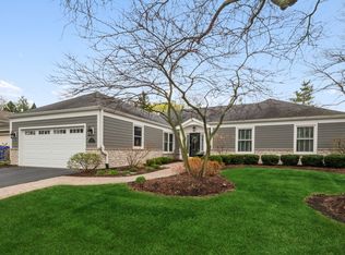 2012 Creekside Dr, Wheaton, IL 60189