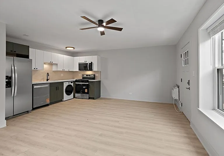 5616 N Washtenaw Ave #105 — Photo 2