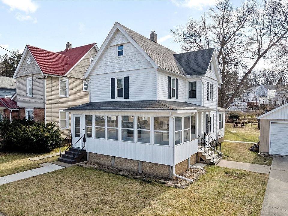 1st image of 50 Brewster St
