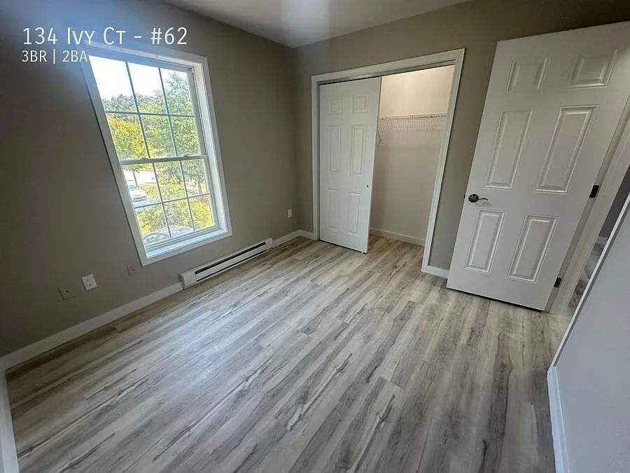 134 Ivy Ct - 62 — Photo 4