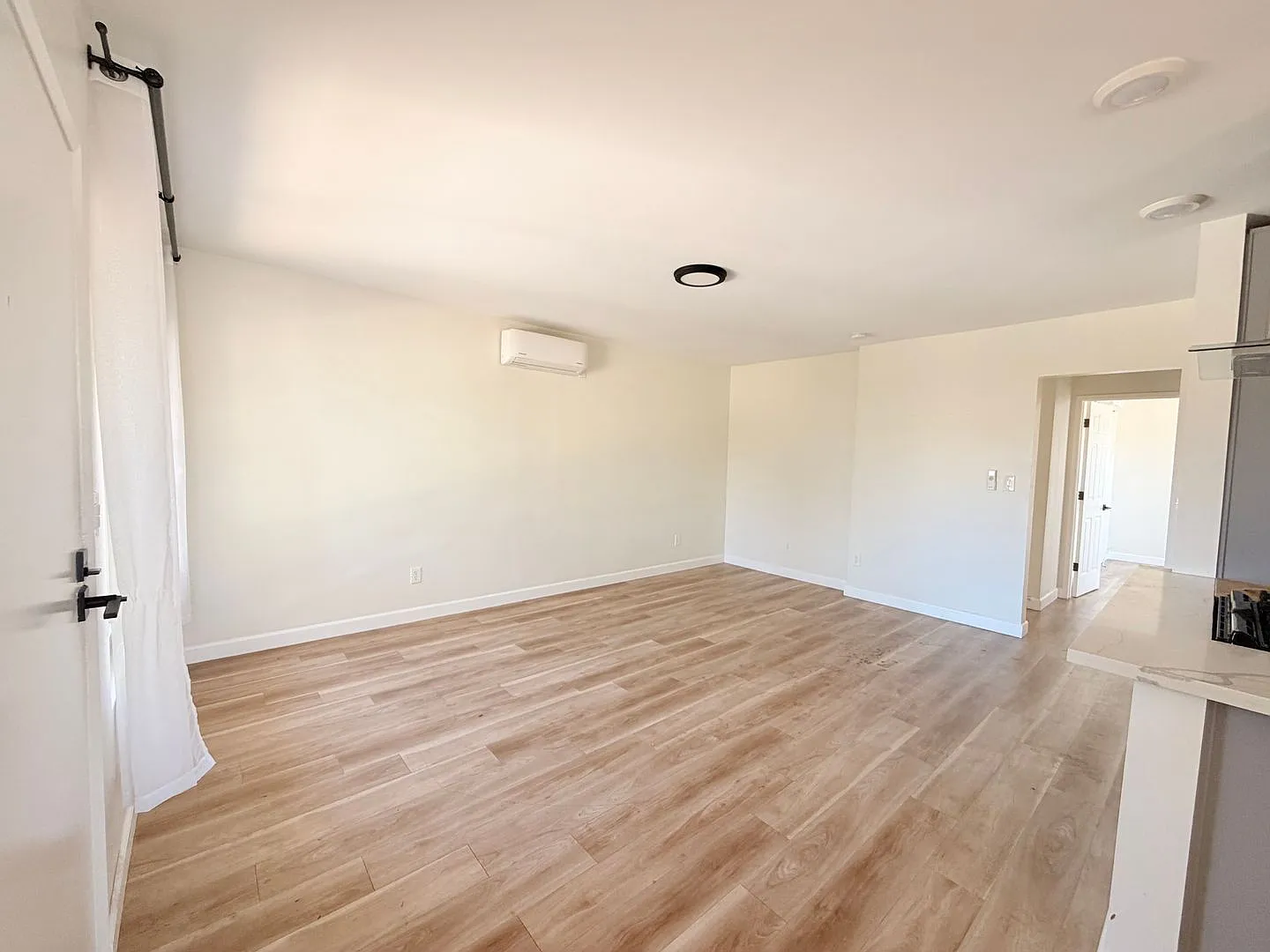 223 N Avenue 58 — Photo 4