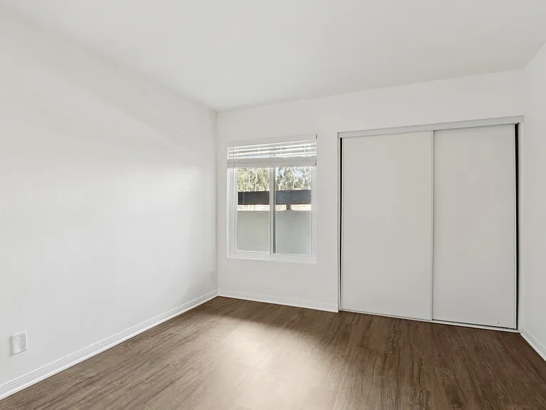 The Linden Apartments — Photo 30