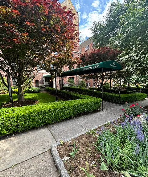 42 Barker Ave #2B — Photo 23