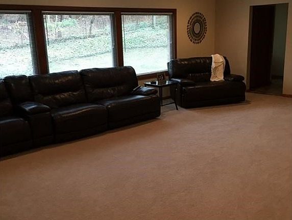 3rd image of 2850 Marcia Blvd