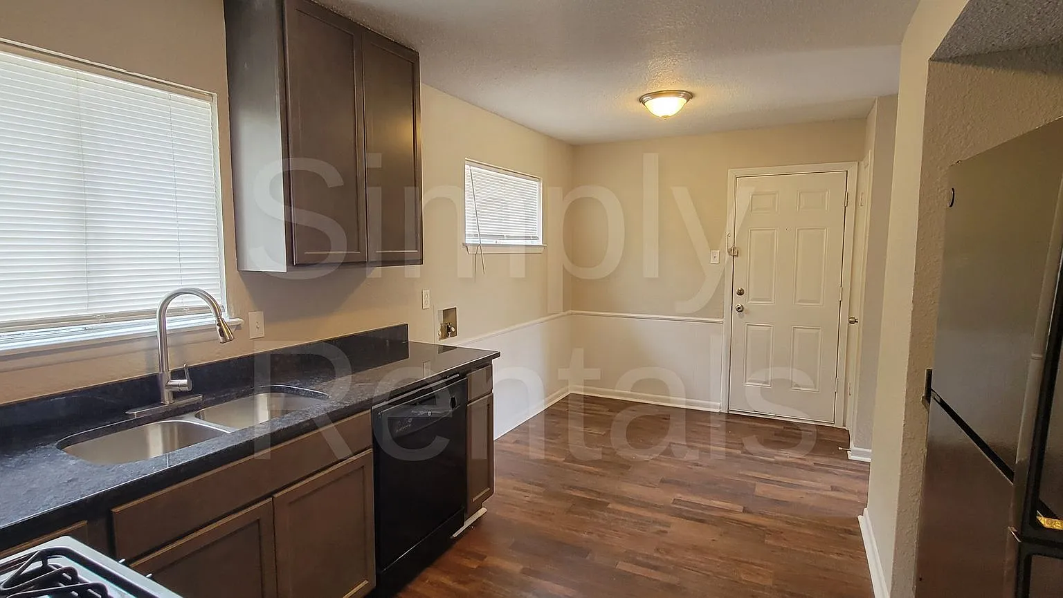 3513 Washington St — Photo 4