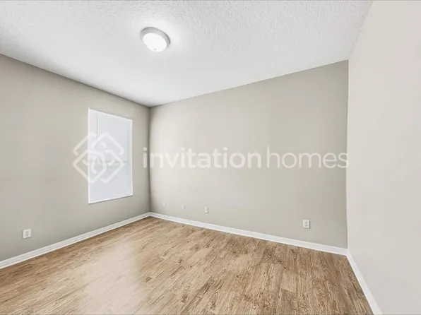 305 Oak Springs Dr, Debary, FL 32713