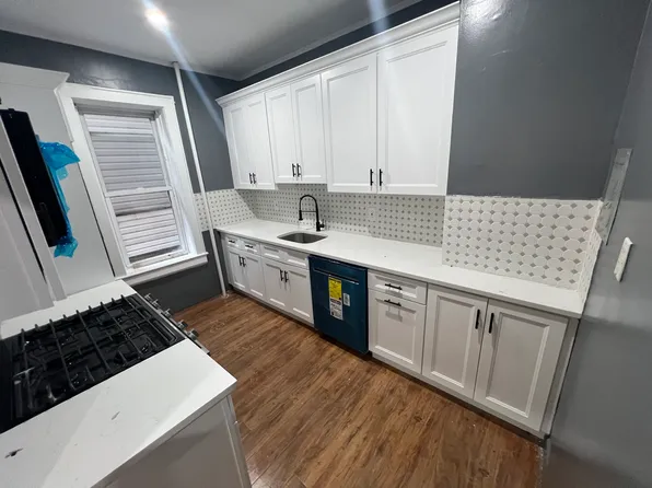 153 Roosevelt Ave APT 1B, Jersey City, NJ 07304