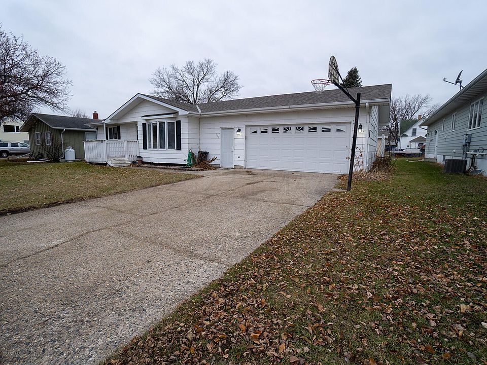 312 3rd Ave E, Halstad, MN 56548 Zillow