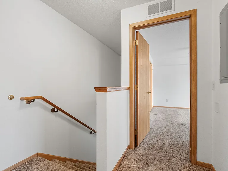 Clark Place Apartments & Townhomes — Photo 45