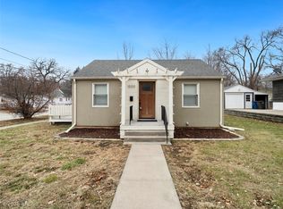 1000 27th St, Des Moines, IA 50311