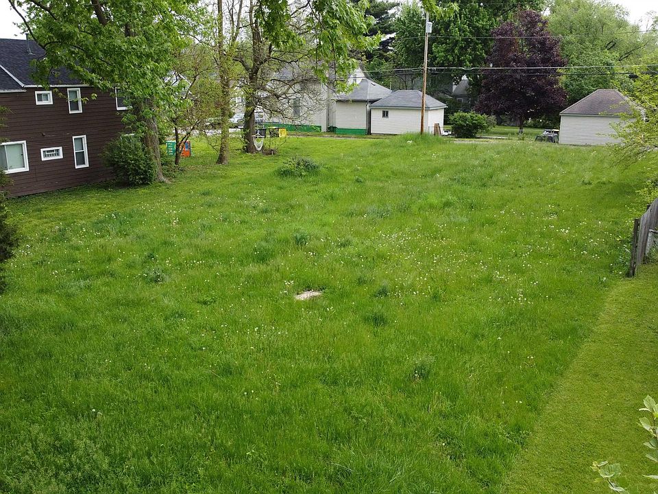2nd image of 2411 Miner St