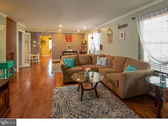 4th image of 67 Kirkwood Dr