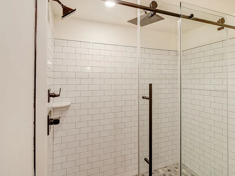 148 N Aspen St — Photo 23