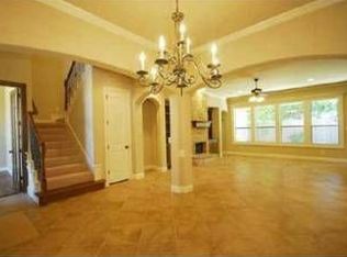 8416 Town Walk Dr, North Richland Hills, TX 76180