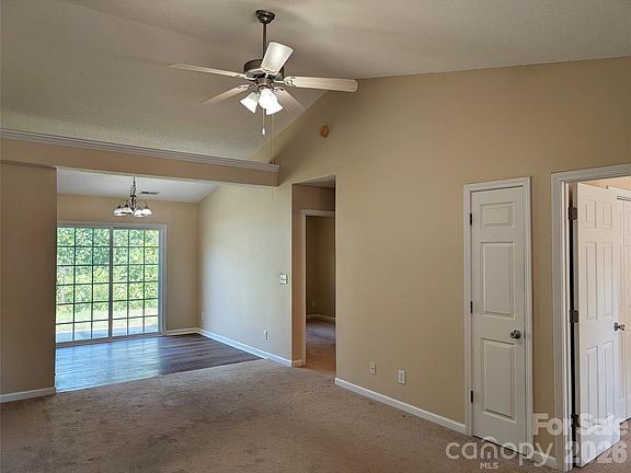 5th image of 1211 Camellia Ct