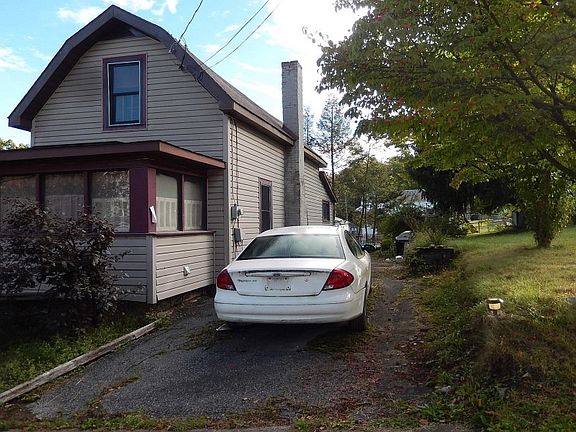 2nd image of 237 Arlington St