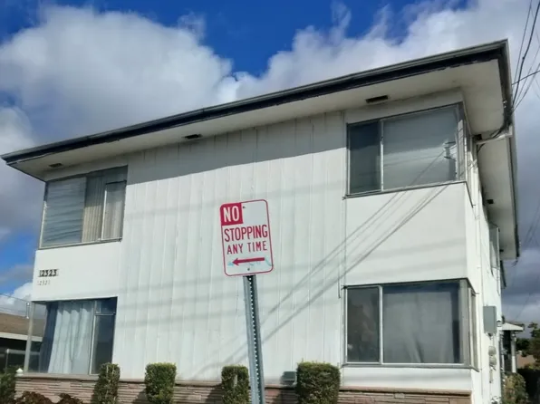 (undisclosed Address), Whittier, CA 90601
