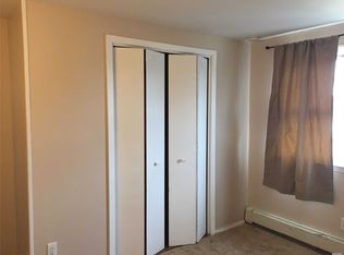 489 18th St FLOOR 2, West Babylon, NY 11704