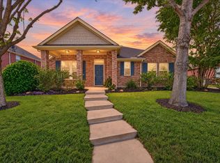 5717 Southern Hills Dr, North Richland Hills, TX 76180