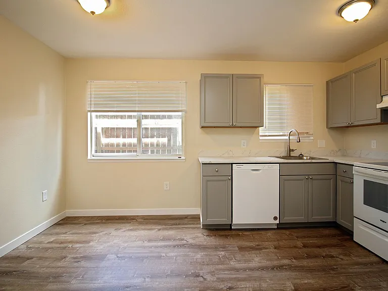 131 - 149 SE 151st Avenue Ascot Fir — Photo 25