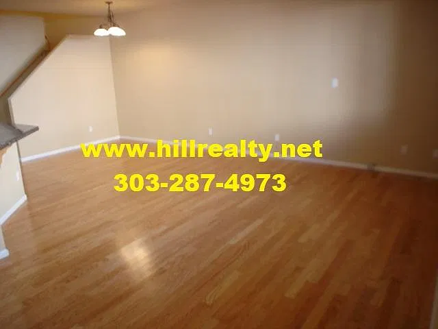 2 bed, 2.5 bath, 1549 sqft, $2,095 — Photo 2