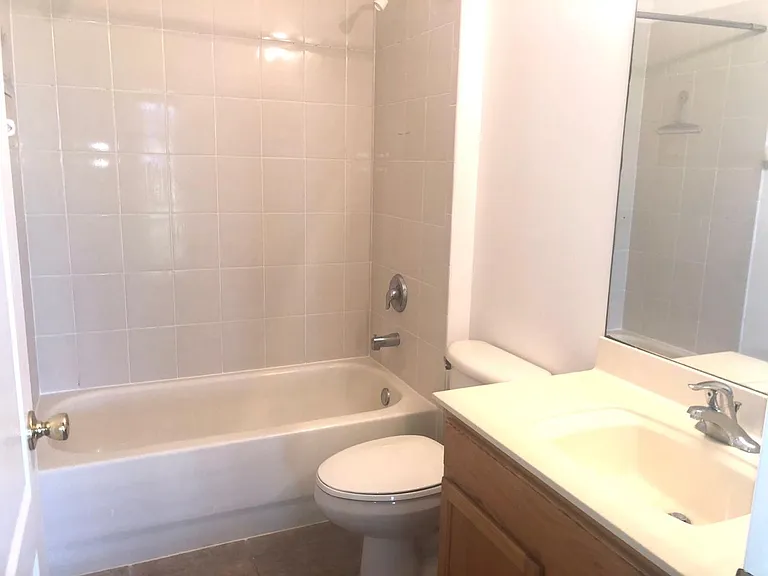 1921 Crown Hill Blvd — Photo 23