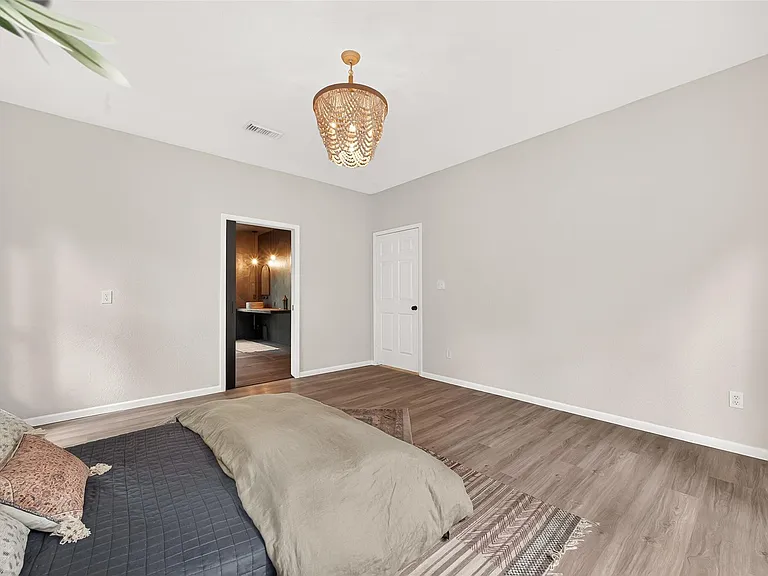 41 Creek Forest Ln — Photo 21
