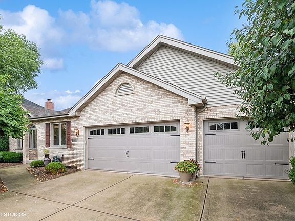 2nd image of 10606 Rachel Ln