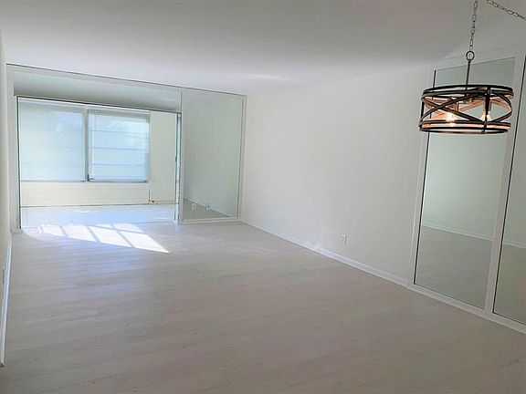 3rd image of 9233 SW 8th St APT 305