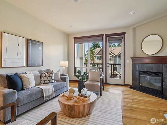 3rd image of 19439 1st Avenue S #E3