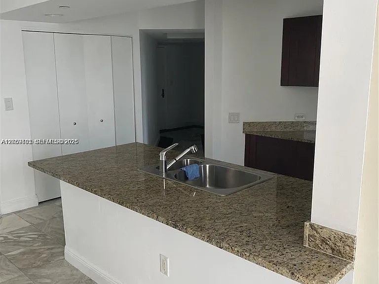 19900 E Country Club Dr #310 — Photo 5