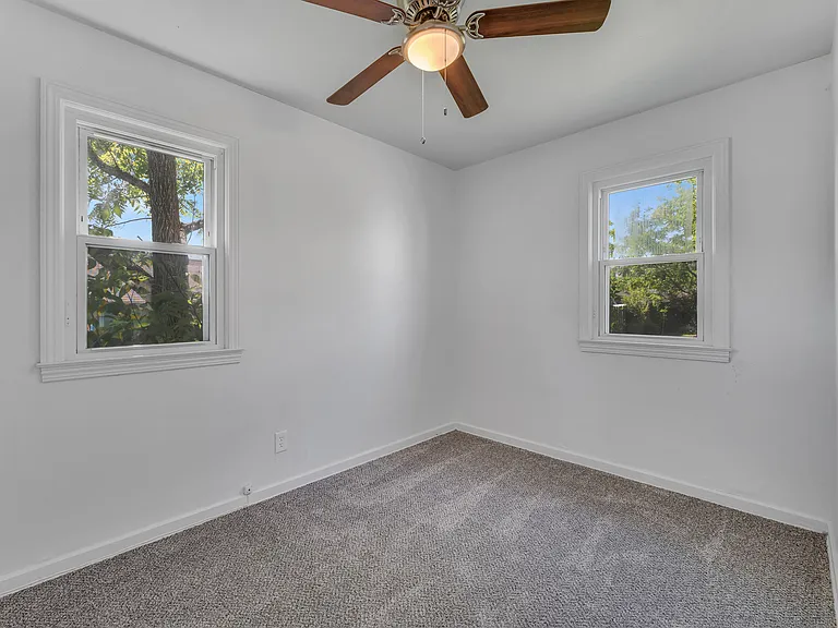 610 Elm St — Photo 15