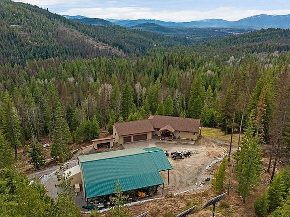 2nd image of 422 Lightning Peak Rd