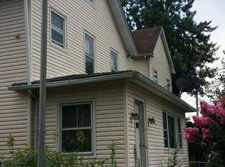 2 Lakewood Dr, Congers, NY 10920