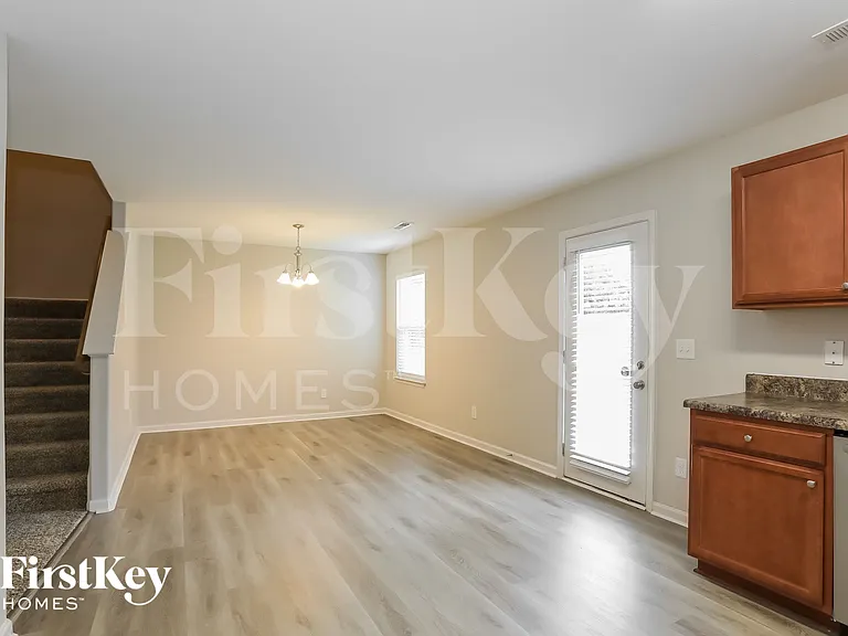 1137 Early Rise St — Photo 3